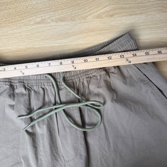 Akira Dixie Color Blocked Cargo Jogger Pants Tan Black Cream Multi Large NWT - Picture 6 of 9